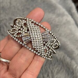 Vintage Elegant Silver Crystal cuff Bracelet